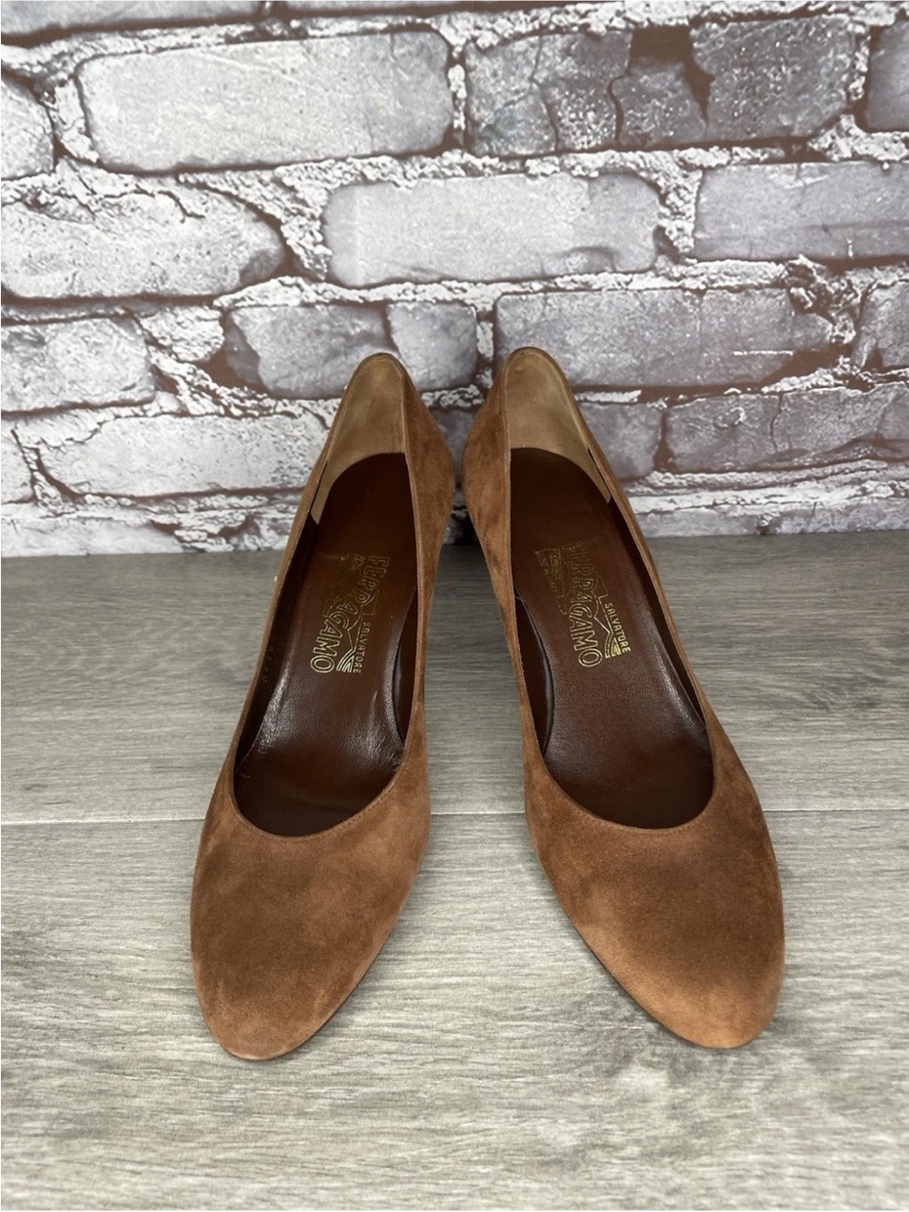 Salvatore Ferragamo Camel Brown Suede Leather Pumps Heels Women 8.5AA US/38.5EU